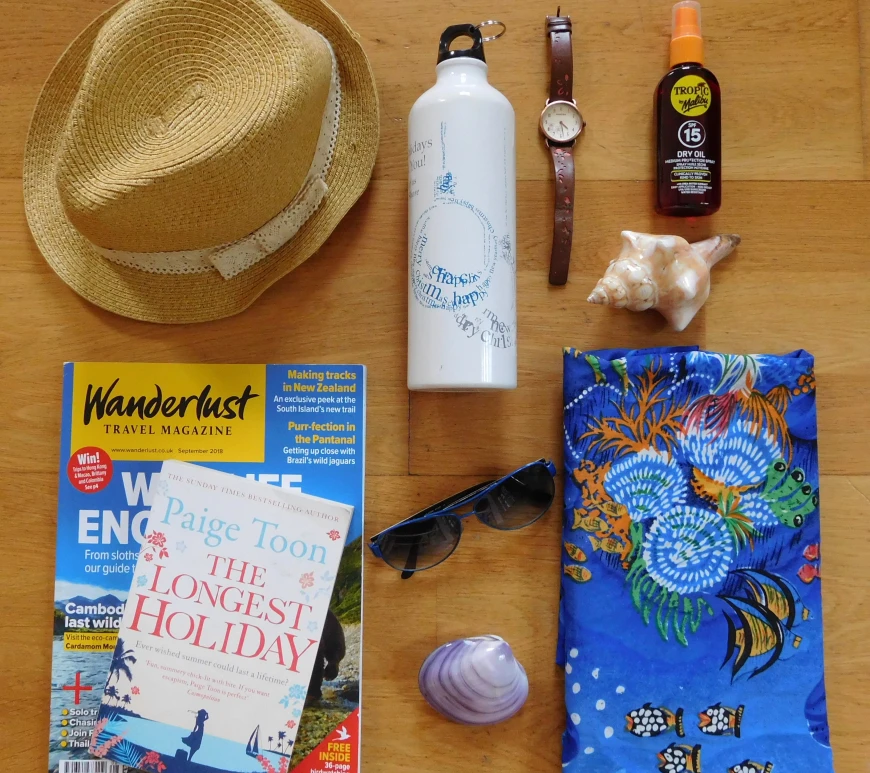 MY BEACH BAG ESSENTIALS